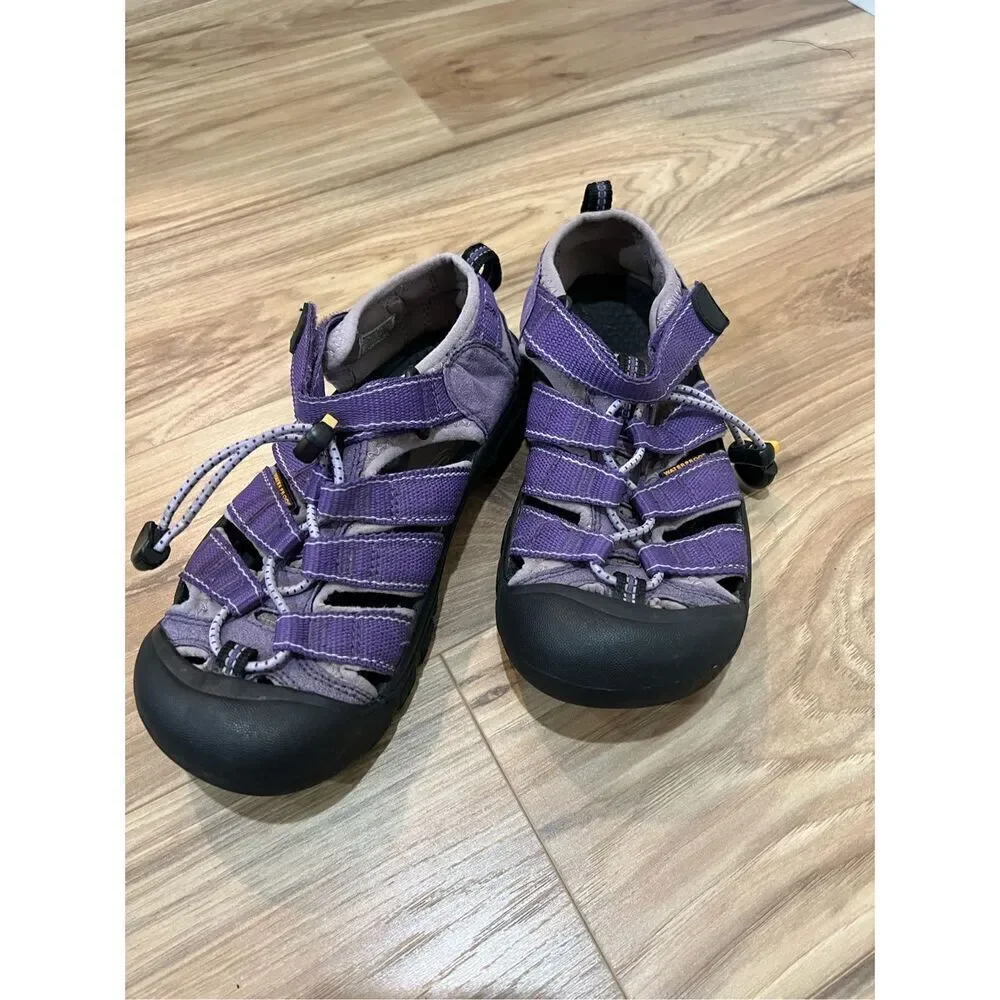 KEEN Purple Newport H2 Waterproof Sport Hiking Sandals Shoes kids Size 3